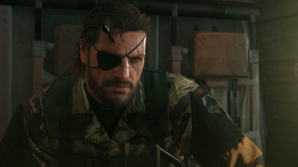 Metal Gear Solid serisinin iki farklı oynama sırası bulunuyor. Bunlardan ilki, çıkış tarihlerine göre oynamak. Bir diğeri de Metal Gear Solid evrenindeki kronolojik sıralamayı takip etmek. İlk olarak çıkış tarihlerine göre olan sıralamaya değinelim, ardından kronolojik olarak nasıl oynamanız gerektiğinden bahsedelim. Çıkış tarihlerine göre Metal Gear Solid oynama sırası şu şekilde: